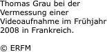 Thomas Grau bei der Vermessung